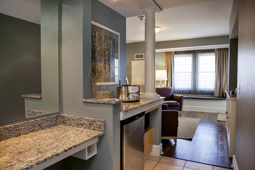 Watkins Glen Harbor Hotel מראה חיצוני תמונה